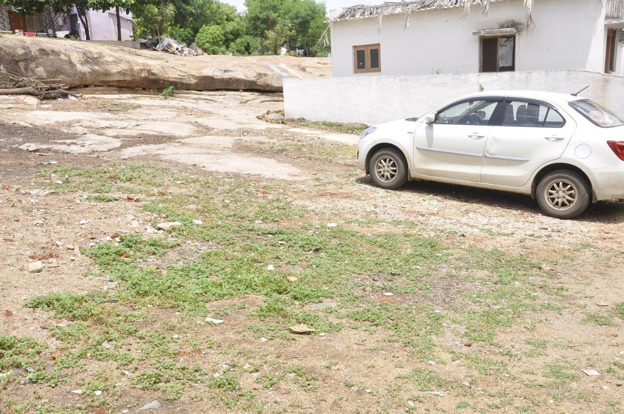 Classic Homestay Hampi Kültér fotó